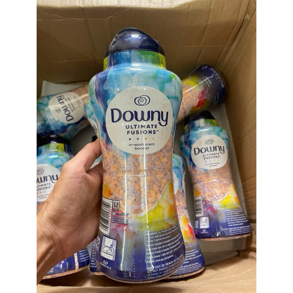 Downy Ultimate Fusions น้ํายาปรับผ้านุ่มอัดเม็ดกลิ่นดอกไม้หอมติดทนนาน 4 สัปดาห์ ขวด 680g