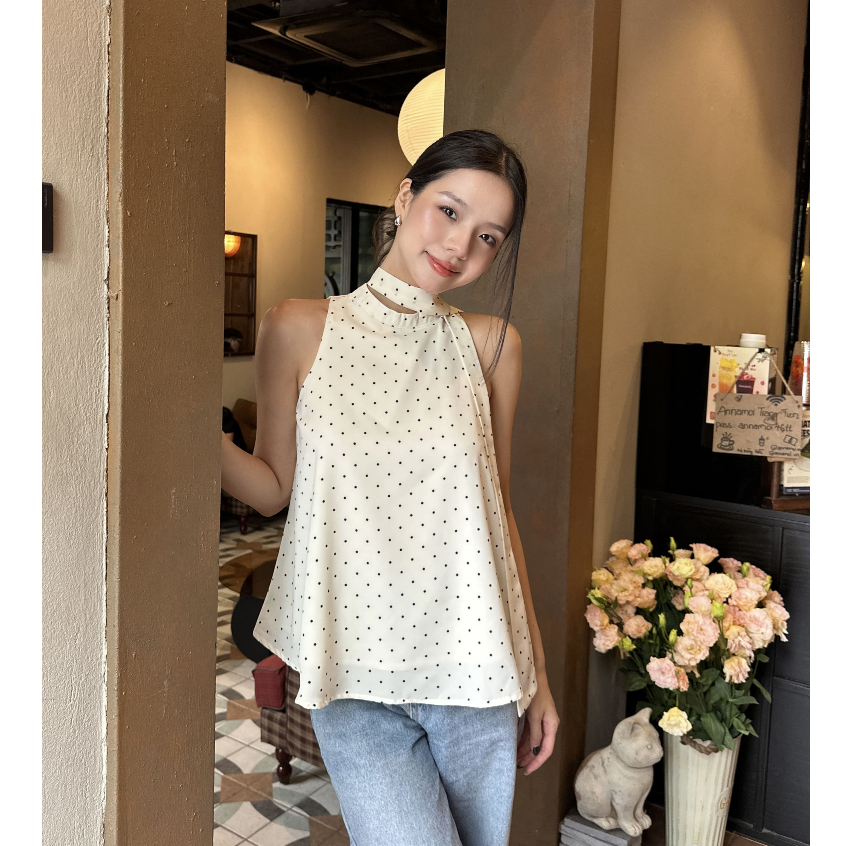 Emme.studio - เสื้อเชิ้ตลายจุดแขนกุด Sia Top