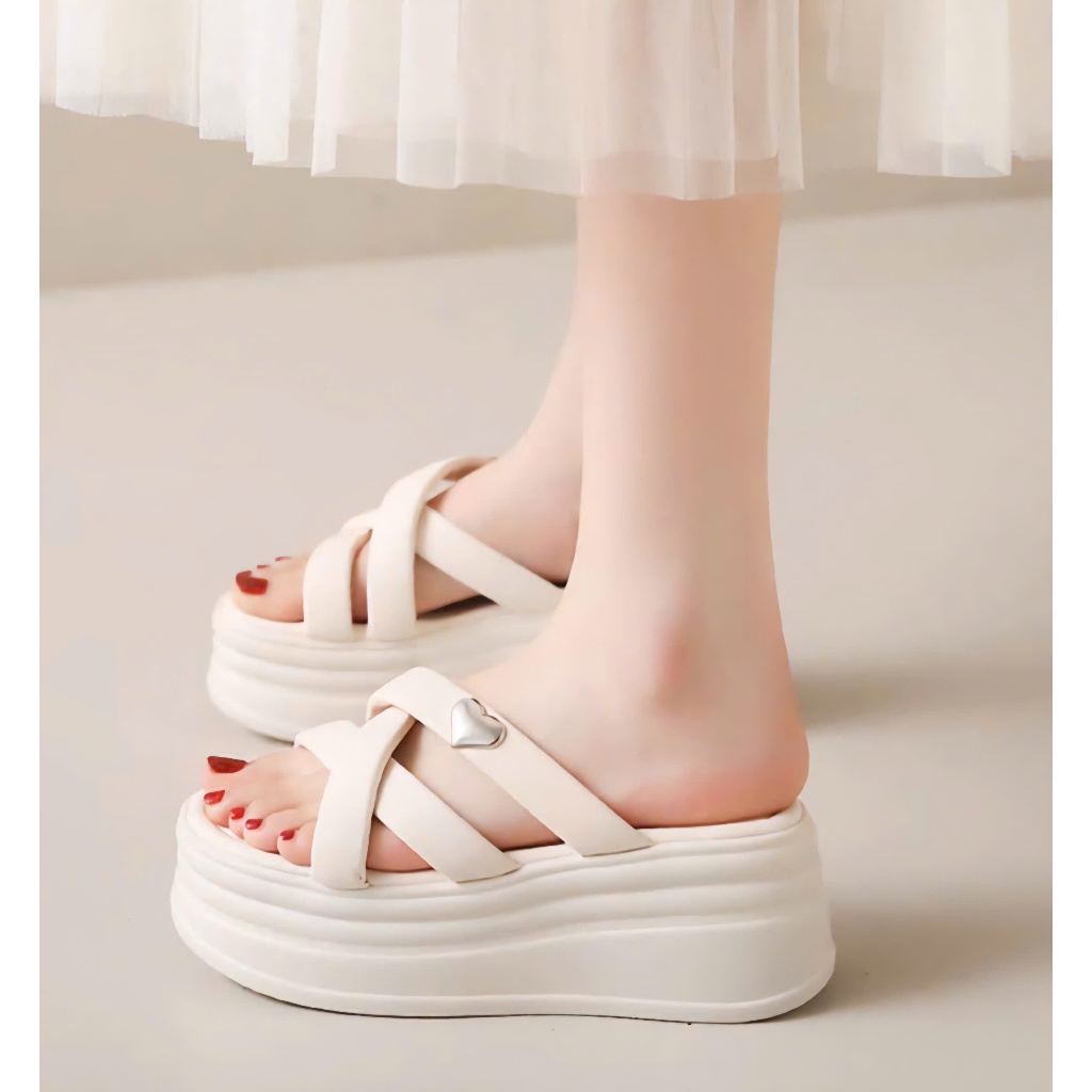 BEAUTIFUL คุณภาพสูง LEATHER HEART CROSS-SANDAL SLIPPERS tcn1