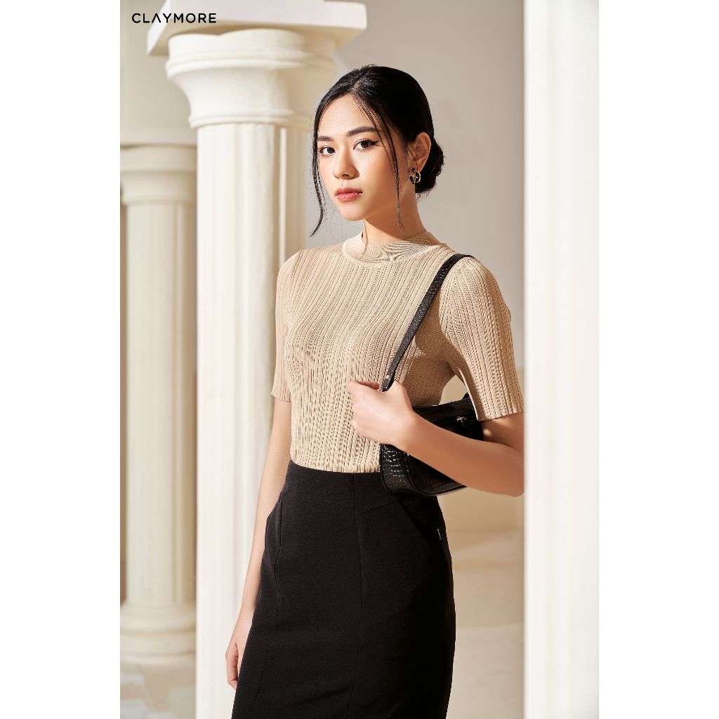 Body Form Short Sleeve Ribbed Sweater – Simple, Easy-to-Coordinate Plain Design CLAYMORE MS C0621W15