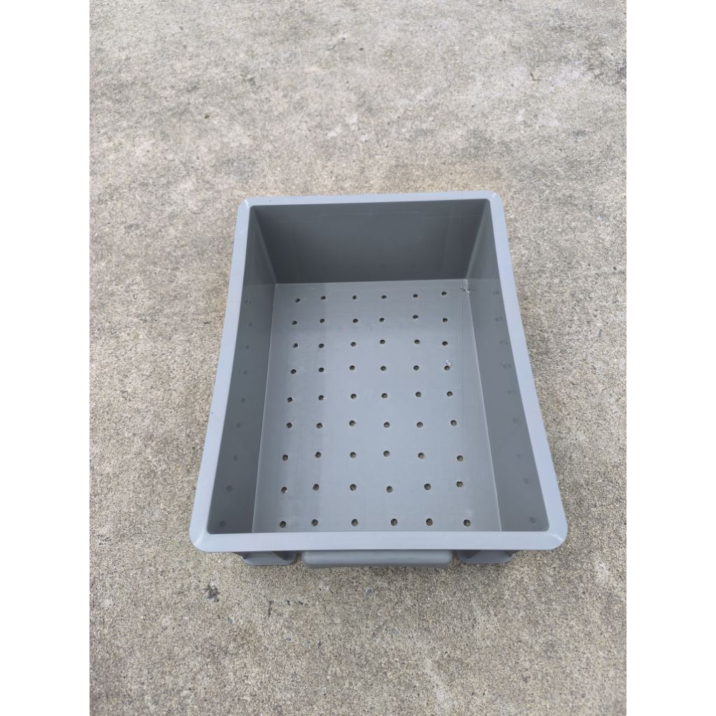 ขายปลีกถาดกรองบากิ 34x26x13ซม....