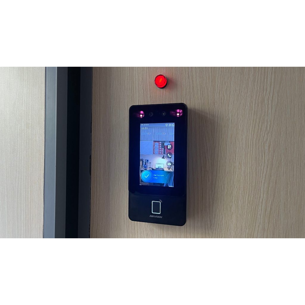 HIKVISION DS-K1T344MBFWX-E1 Face Time Attendance Machine, 2-Way Talk, 3000 Faces