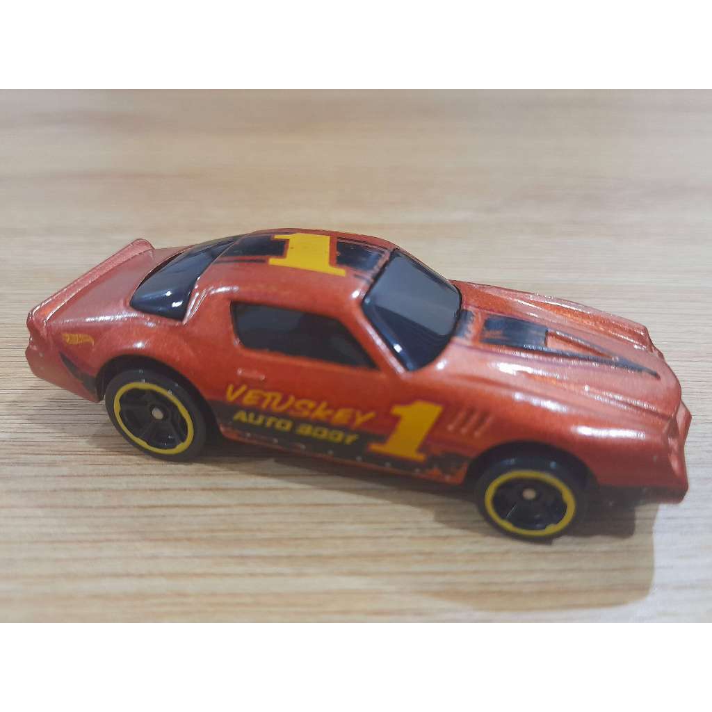 Hot Wheels รถโมเดลของเล่น - Camaro Z28 (LOSE, CIRCLE TRACK PACK 5 2023) - สเกล 1:64