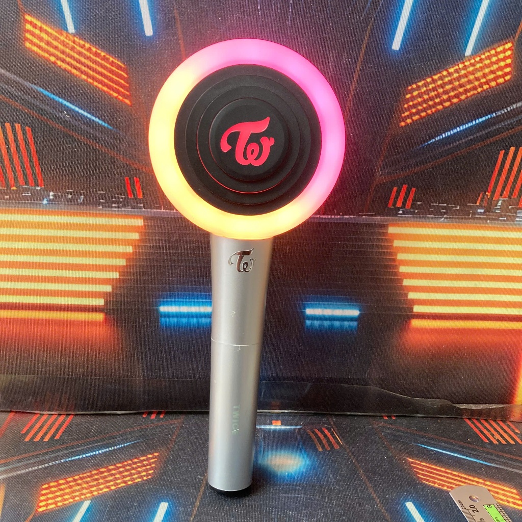 แท่งไฟกลุ่มสาวเกาหลี TWICE(Candybong Z)