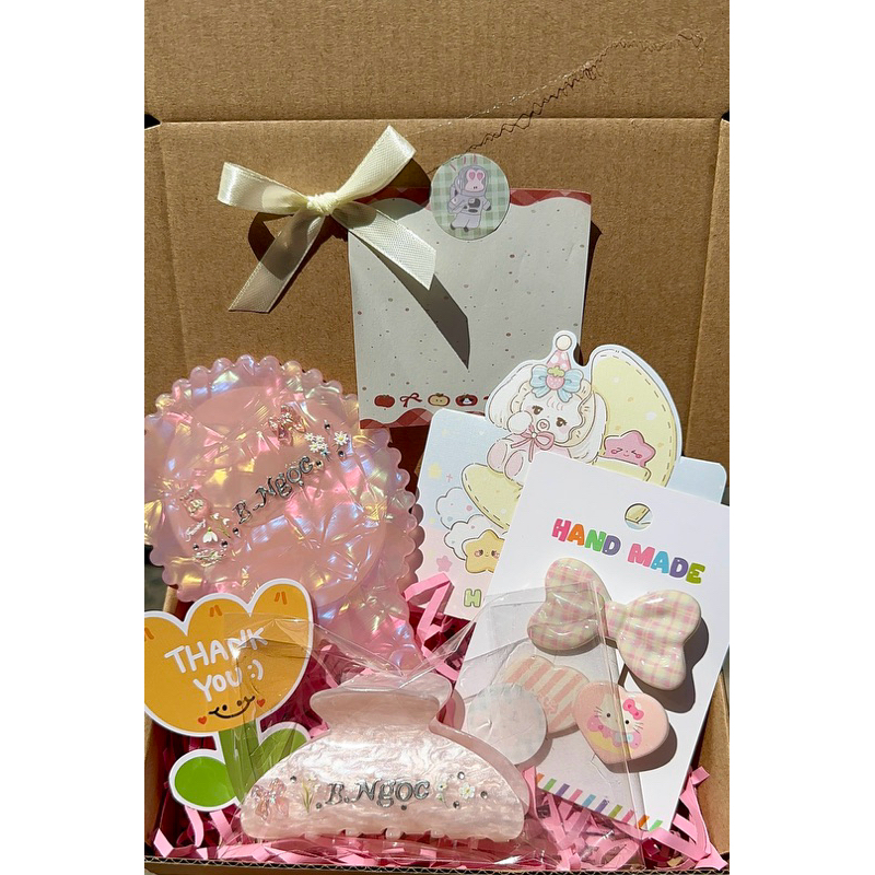 Custom Mother of Pearl Mirror Gift Combo + Custom Mother of Pearl Clip + Hello Kitty Bow Clip Set + 