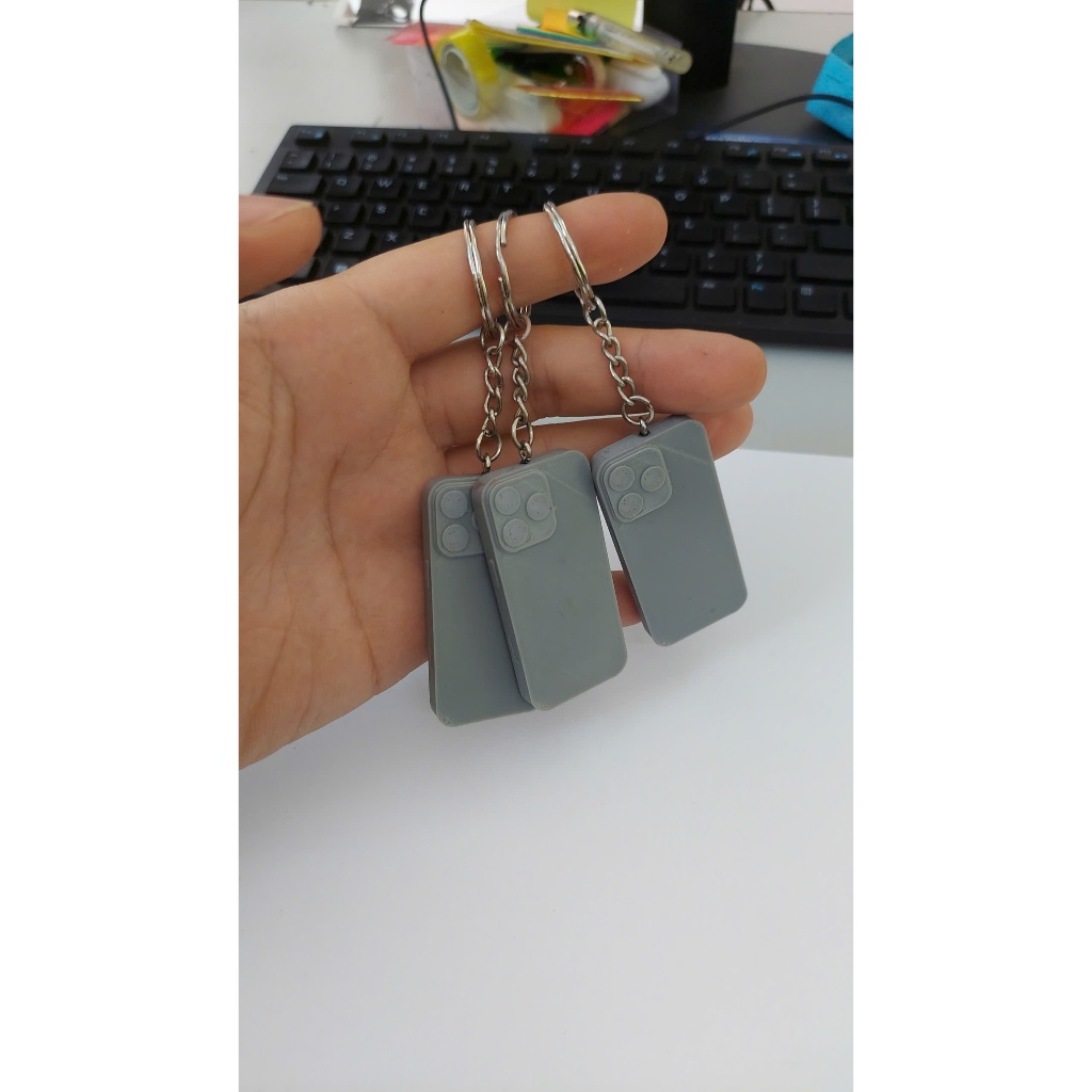 LPHONE 16PRM PHONE SHAPE KEYCHAIN พลาสติกพิมพ์ลาย 3 มิติน่ารัก