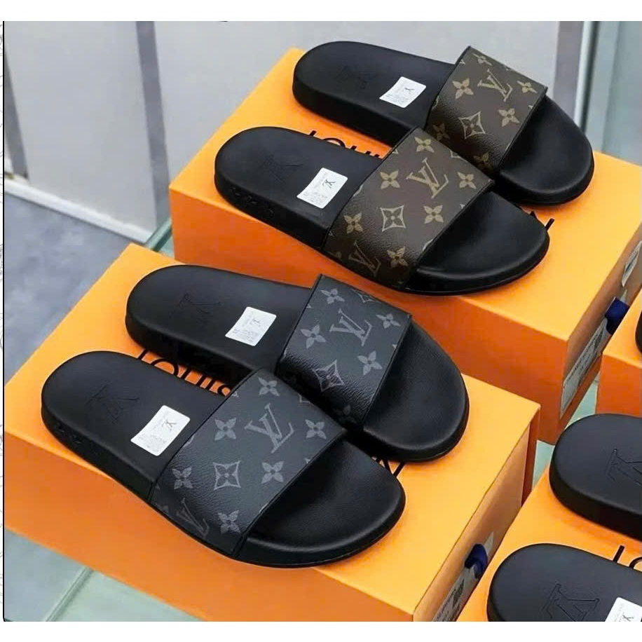 รองเท้าแตะ LV พิมพ์ลาย Imprinted สีดําสุดฮอต - รองเท้าแตะผู้ชาย Street Boy LV Classy 2025