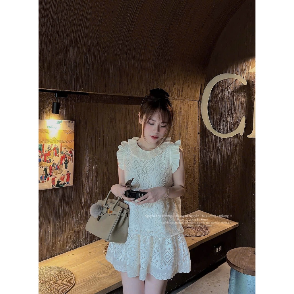 ชุดฤดูร้อนของผู้หญิงสุดหรู ชุดเสื้อผ้าผู้หญิงสุดหรู NEW LAUNCHED MODEL เสื้อลูกไม้คอปกระบาย 2 ชั้น ร