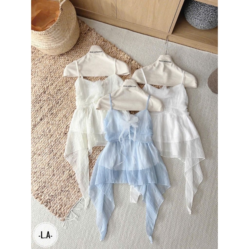 PEPLUM TWO-STRING WRINKLED SHIRT พร้อมดอกไม้