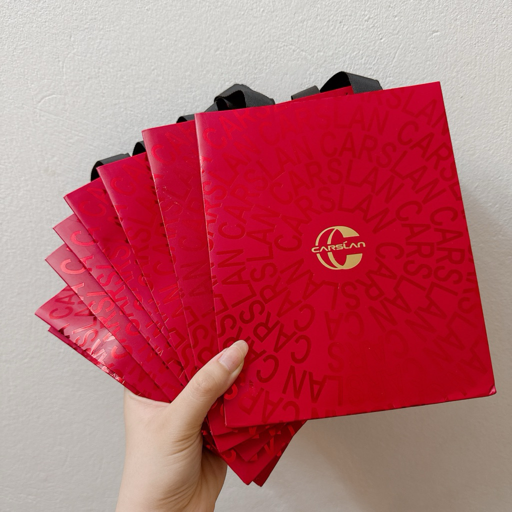 กระเป๋าใส่ของขวัญกระดาษสีแดง Carslan
