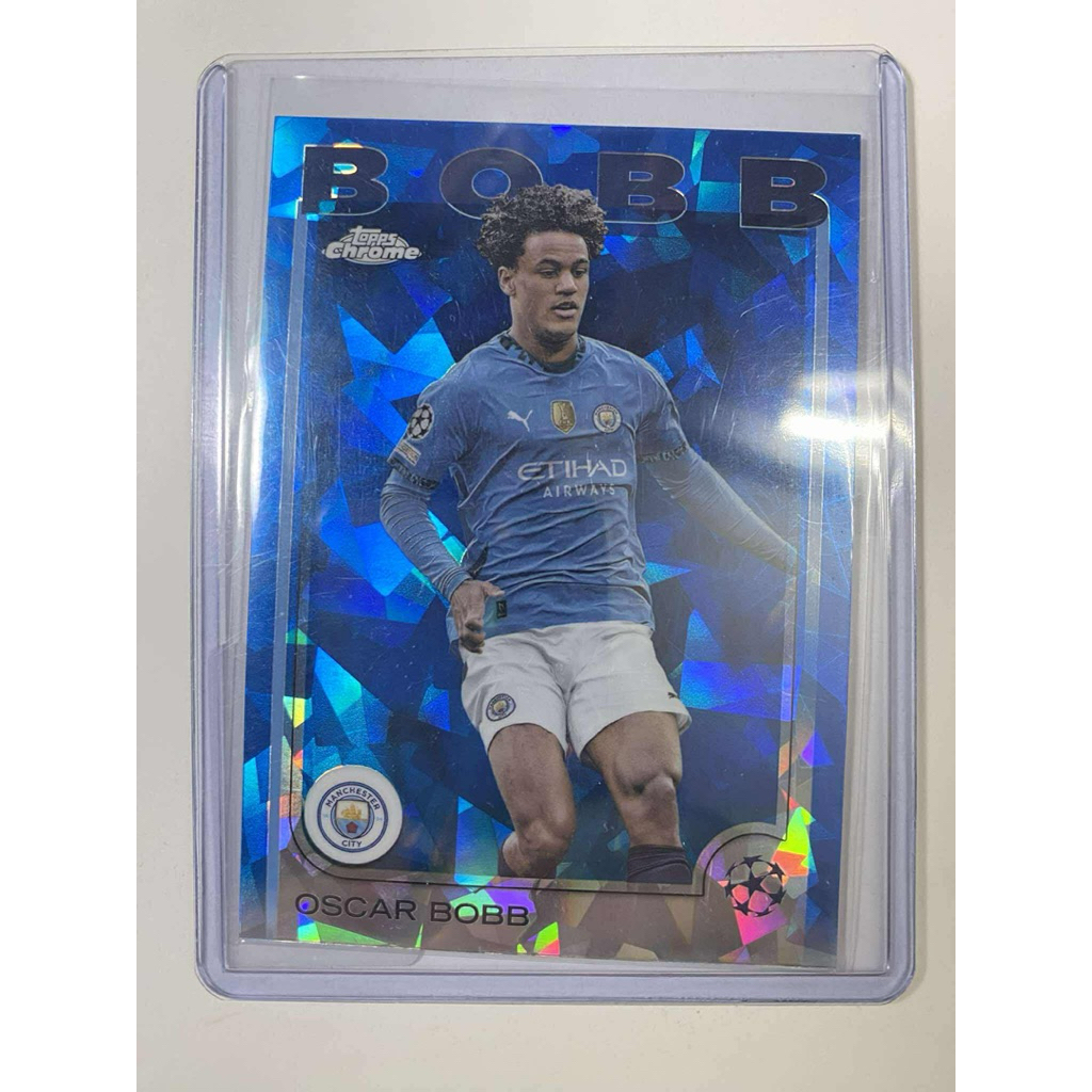 M185 Oscar Bobb Manchester City Sapphire Topps Chrome UCL 2024/25 การ์ดฟุตบอล