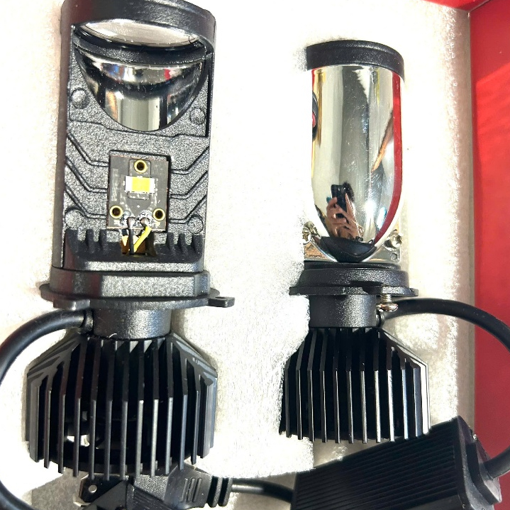 ไฟ T9 อเนกประสงค์สว่างเป็นพิเศษสําหรับรถยนต์หลายรุ่น 8000 Lumens Racing9945