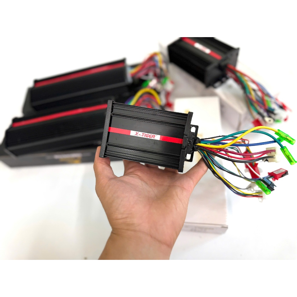 Ic สีดําด้ายแดงสําหรับแผงวงจรพารามิเตอร์ 48v _ 60v _84v สําหรับยานพาหนะไฟฟ้า