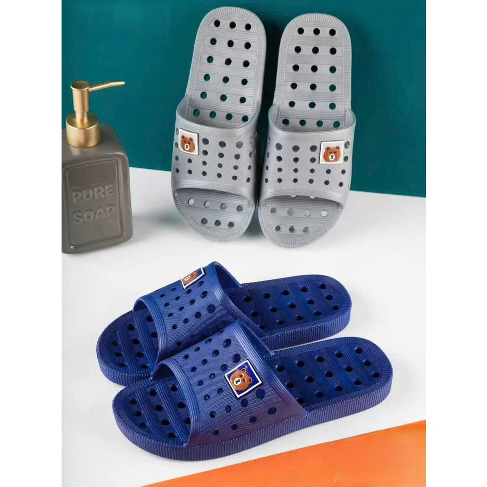 SUPER SOFT BEAR FACE INDOOR AND HOTEL SLIPPERS 505