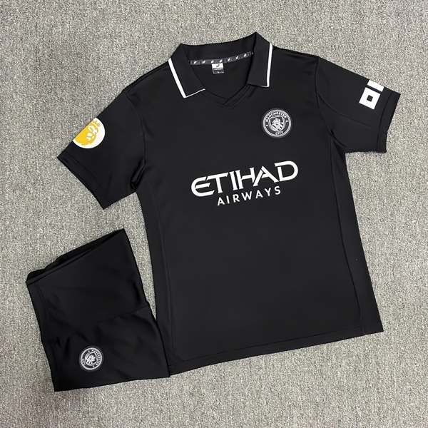 MC ชุดฟุตบอลคอปกสีดํา 2026 โพลี JP ยางยืดเย็น