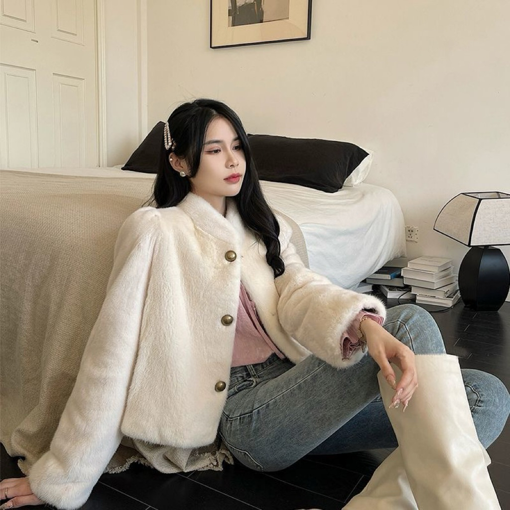 SUPER BEAUTIFUL SHORT SOFT FUR JACKET พร้อมคอสูง