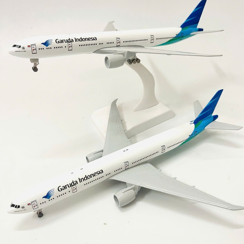 BOEING B777 PLANE AIRLINES "INDONESIA AIRLINES" ALLOY MODEL 1:400 SCALE BODY WHEELS
