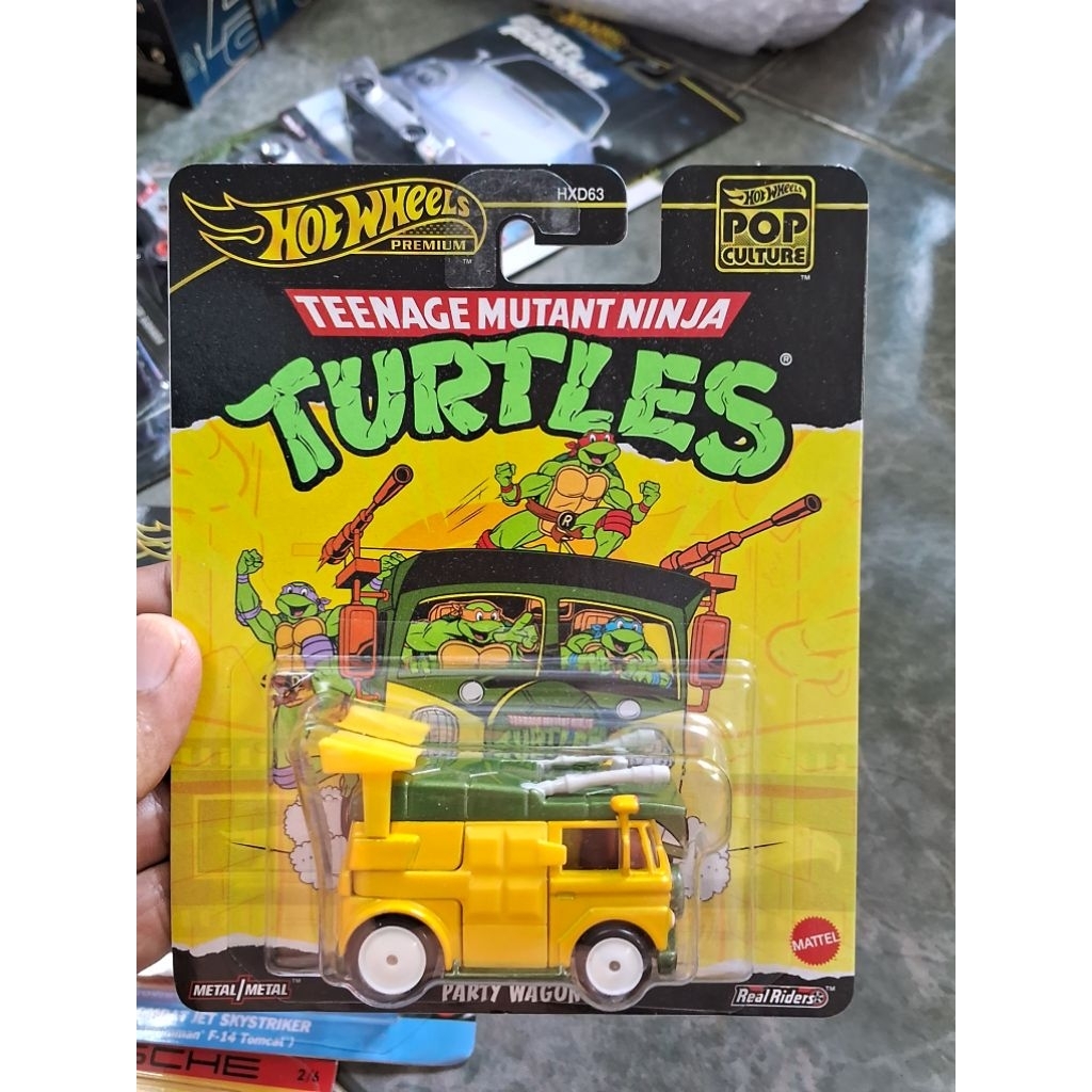 2025 HOT WHEELS PREMIUM PARTY WAGON