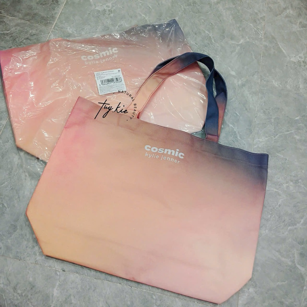 [ Gift Brand ] Kylie Jenner Fragrances Cosmic Ombré Tote Bag Large