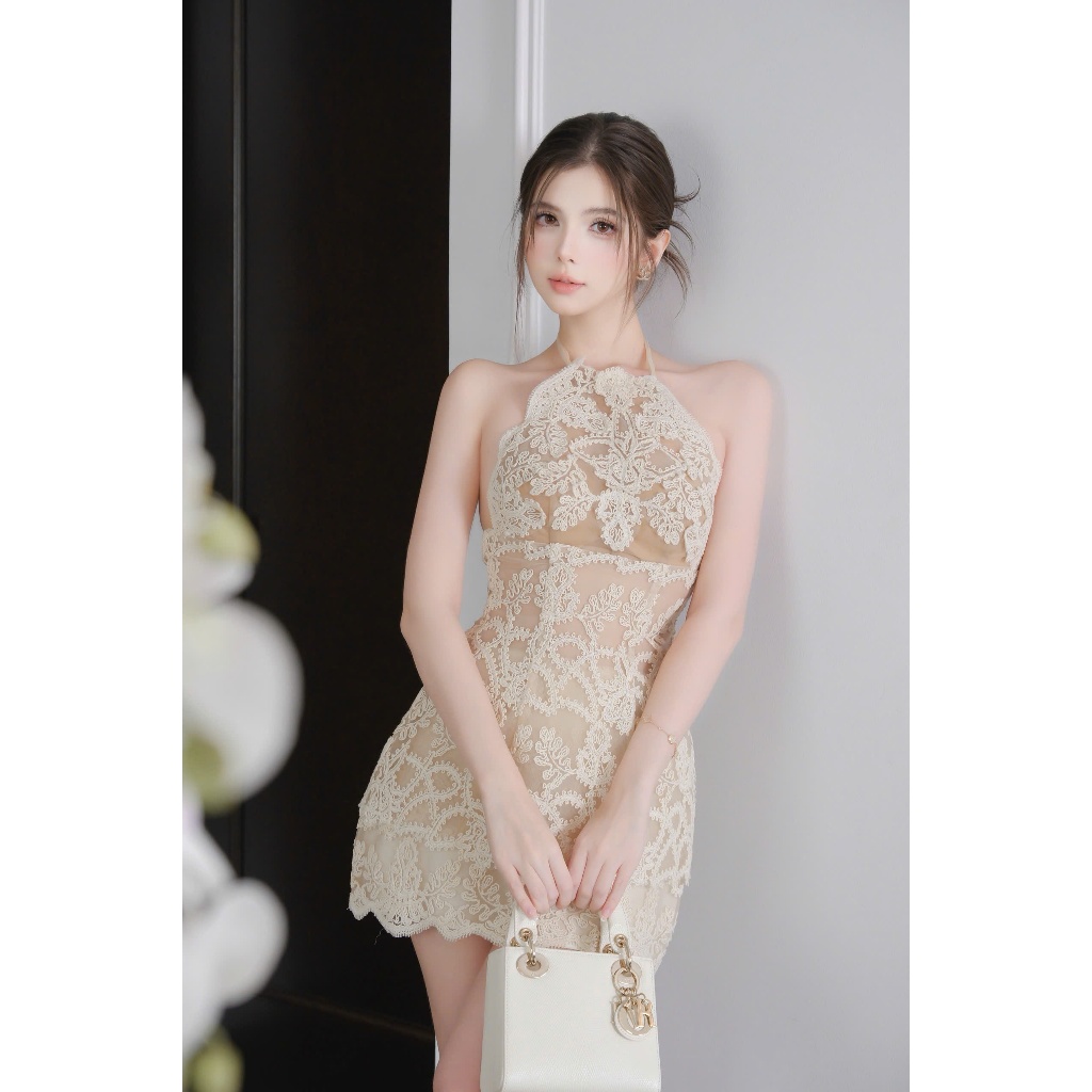 Dtp FASHION (เสื้อลูกไม้คล้องคอและกระโปรงสั้น Set) รับประกันของแท้ 100%