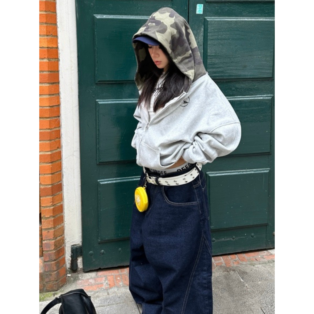 Haven Studio Boxy Form Camo Hoodie สีดําและสีเทาหมายเลข 90 พิมพ์พร้อมหมวกลายพราง 2026