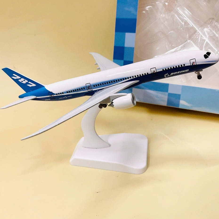 BOEING B787-8 DREAMLINER METAL PLANE MODEL คุณภาพสูง 1:400 SCALE (FULLBOX)