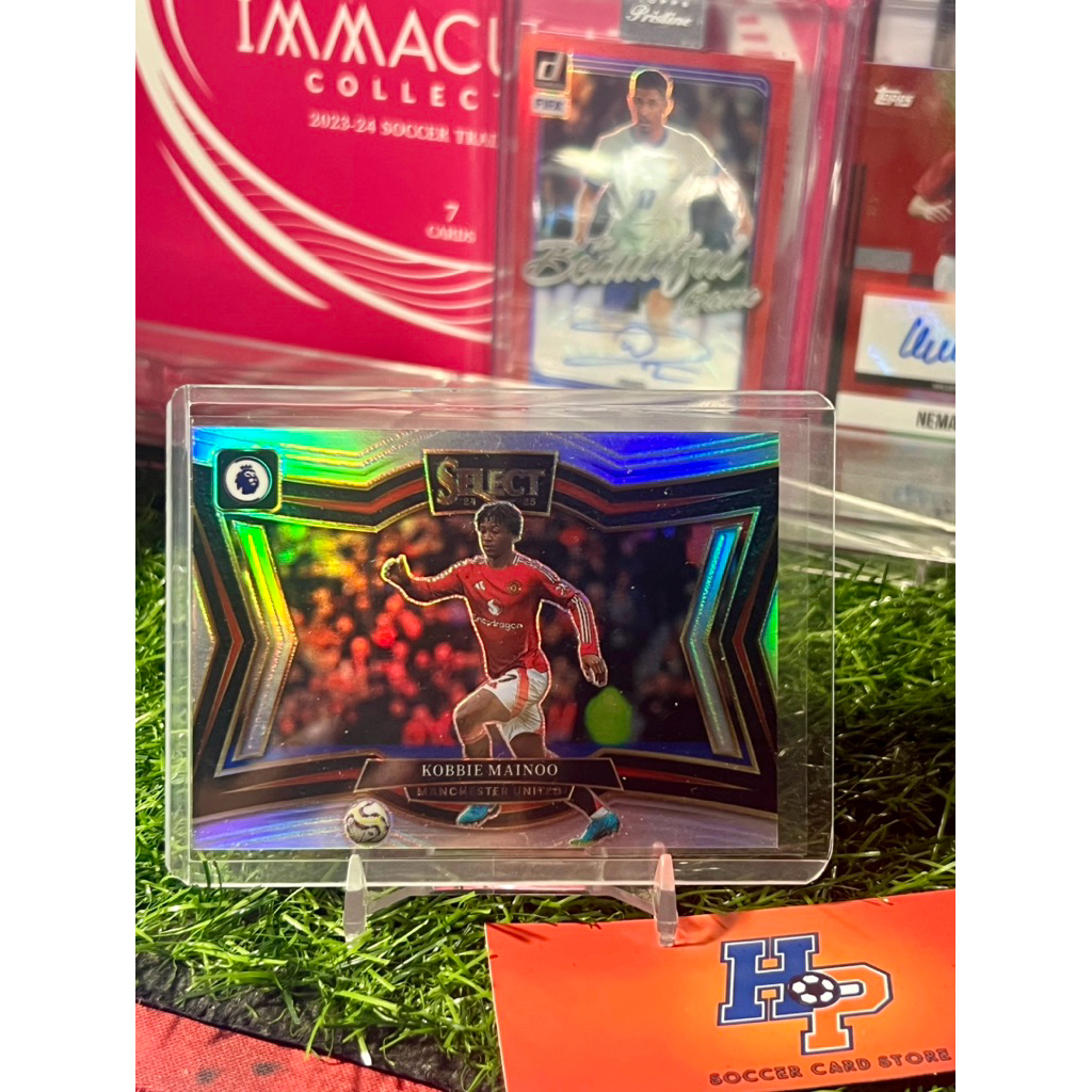 Kobie Mainoo Field Level Silver Panini Select 2024/25 การ์ดฟุตบอล