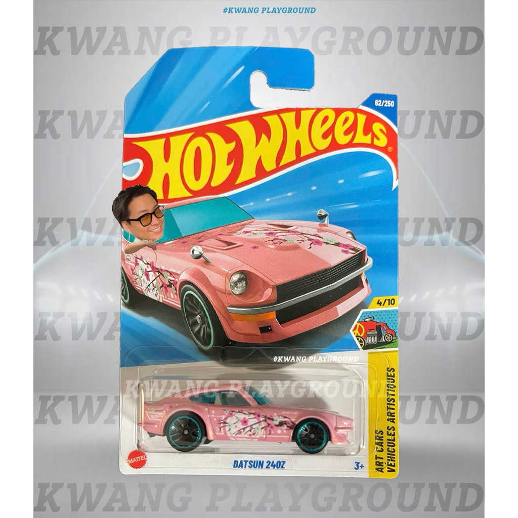 กวางสนามเด็กเล่น - รถโมเดล Hot Wheels basic Datsun 240Z (สีชมพู) - Case M 2025