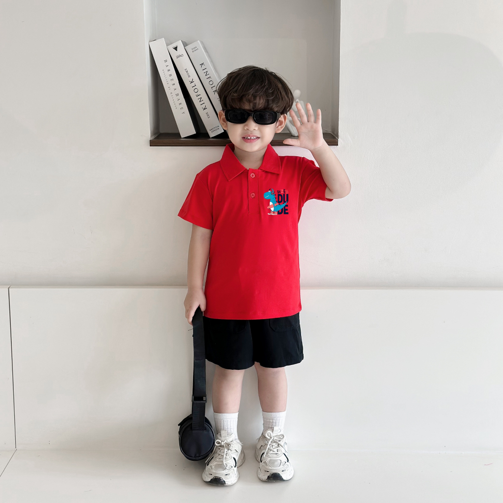 เสื้อโปโลเด็กชายพิมพ์ลายไดโนเสาร์หลากสีในผ้าฝ้าย 4 ทิศทาง - เสื้อยืดคอปก Loza Kids PL3184