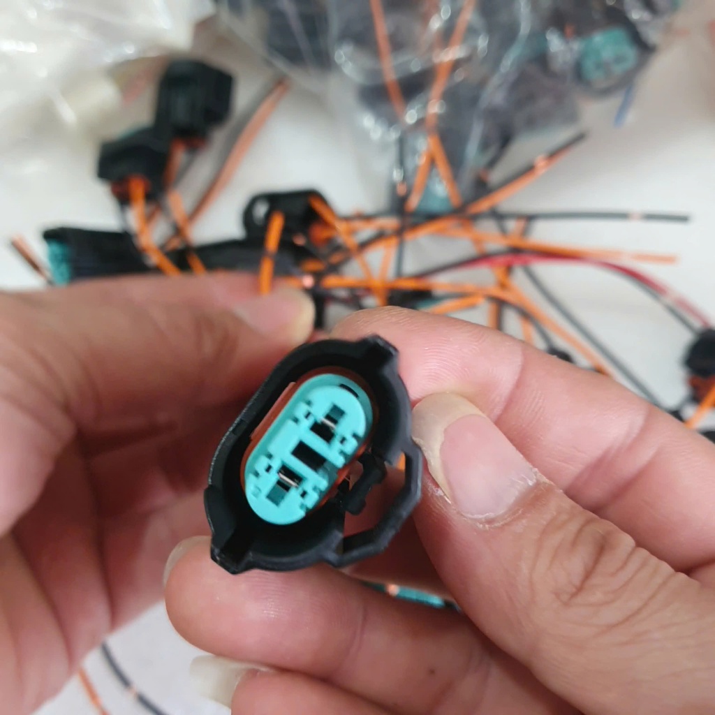 [ COMBO 10 PCS ] ไฟหน้ารถ H11 jack. ชม.11 ปลั๊กแกนทองแดงหุ้มพลาสติกกันไฟเพื่อติดตั้งพินซิน