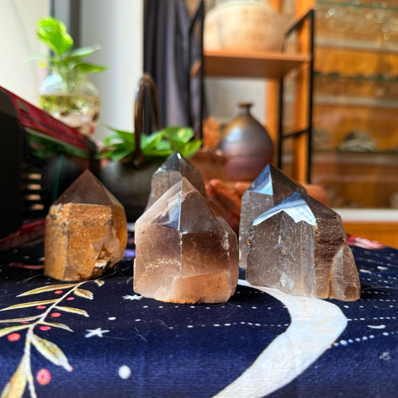 หัวหิน Smoky Quartz (หยาบครึ่งขัดเงา) Smoky Quartz หินสายดินและป้องกัน จักระราก