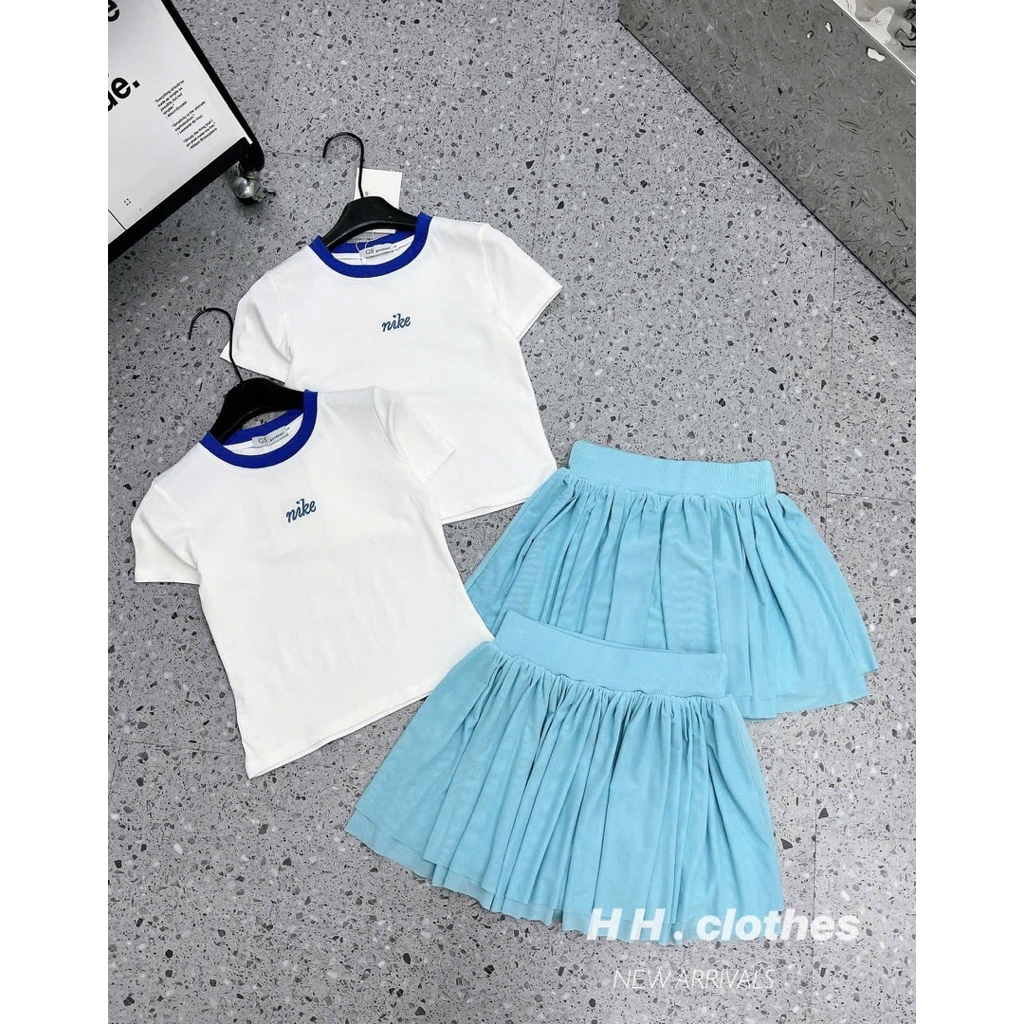 ชุดกีฬา LunaClassy GS Standard Training Set เสื้อยืดกระโปรงชีฟอง HH9219