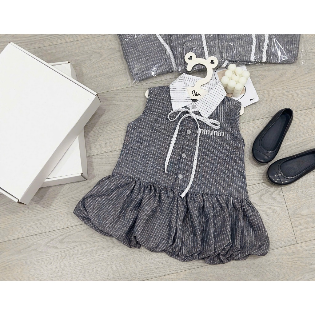 ชุดเดรสคอปกเชิ้ตสีเทาเด็กผู้หญิง มินมิน