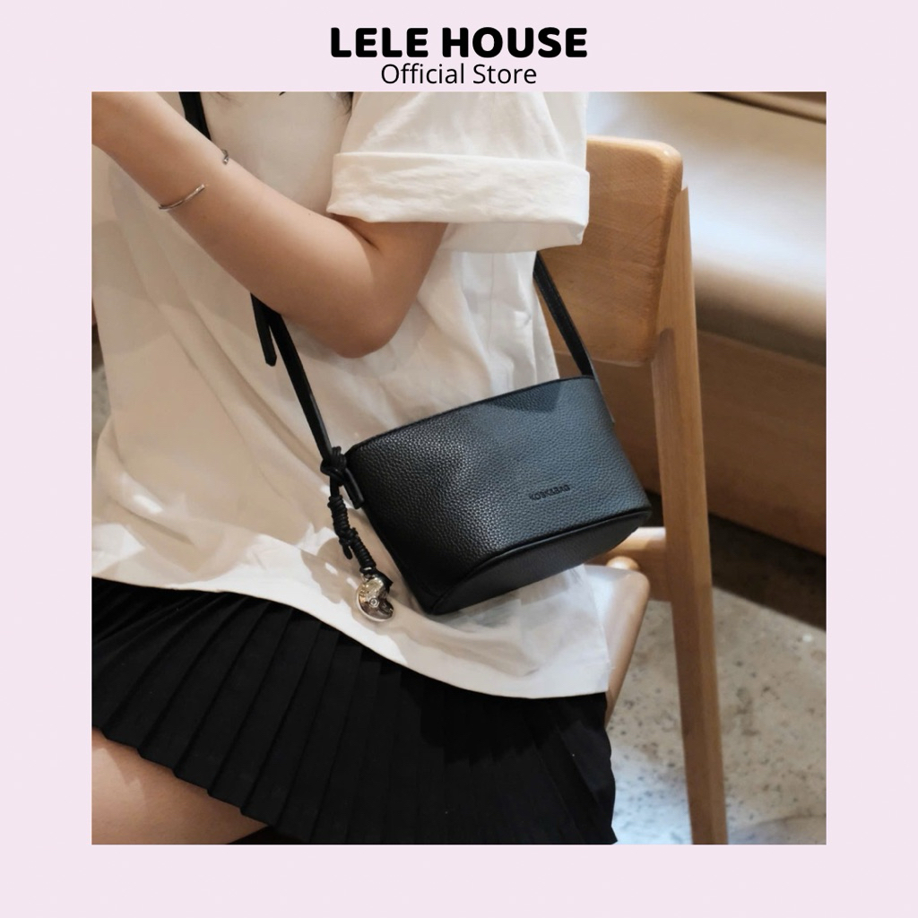 KOSK BAG Small crossbody BAG สไตล์พื้นฐาน เหมาะกับโทรศัพท์