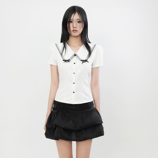 DALLA เสื้อลูกไม้คอวีแขนสั้น (SM33)