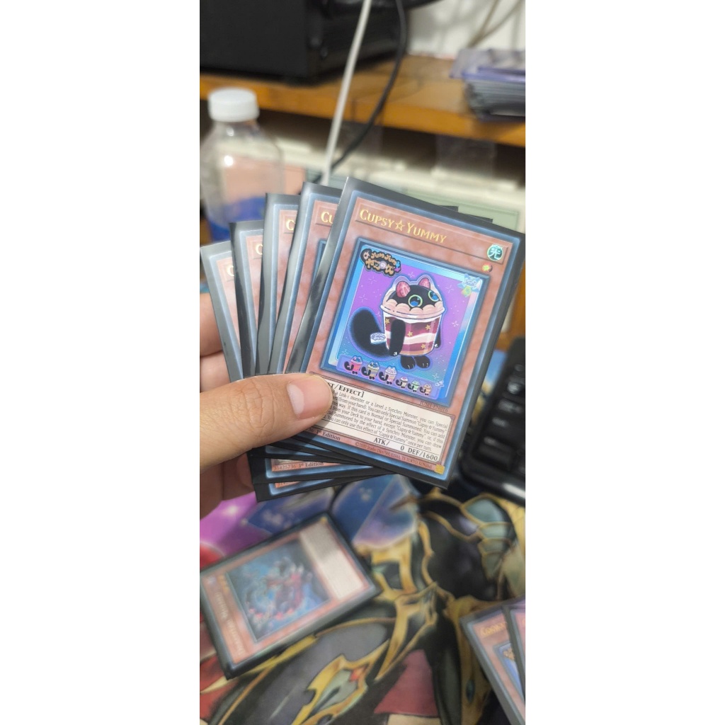 [Yugioh Funny Shop] การ์ด Yummy 1 Cupsy - JUSH-EN016 - Ultra Rare 1st Edition