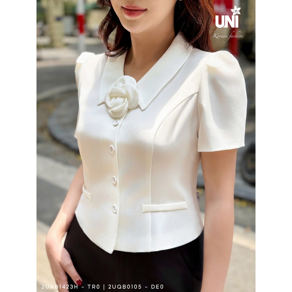 UNIVTH เสื้อผู้หญิงเยอรมันคอปกดอกไม้คุณภาพสูง Peplum Shape 2UAB1423H TR0 - UNI KOREAN FASHION
