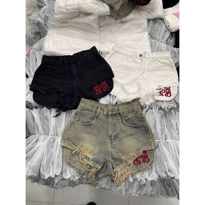 Denim Pants กางเกงยีนส์ขาสั้นเอวสูงผู้หญิงปักสีแดง MS015