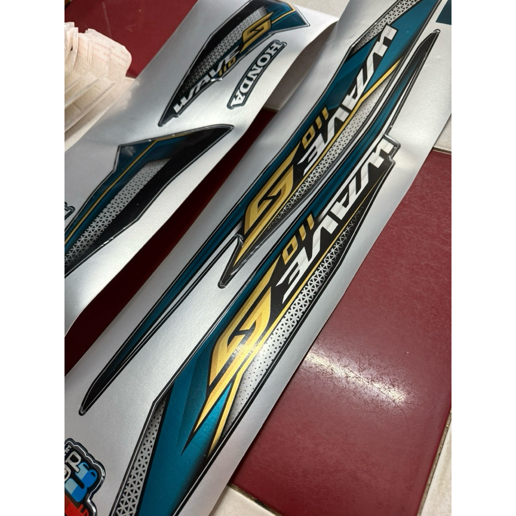 แสตมป์ Wave alpha 110 รุ่น NCX 2025 วัสดุขนมสําหรับรถยนต์สีเขียวของ viscous