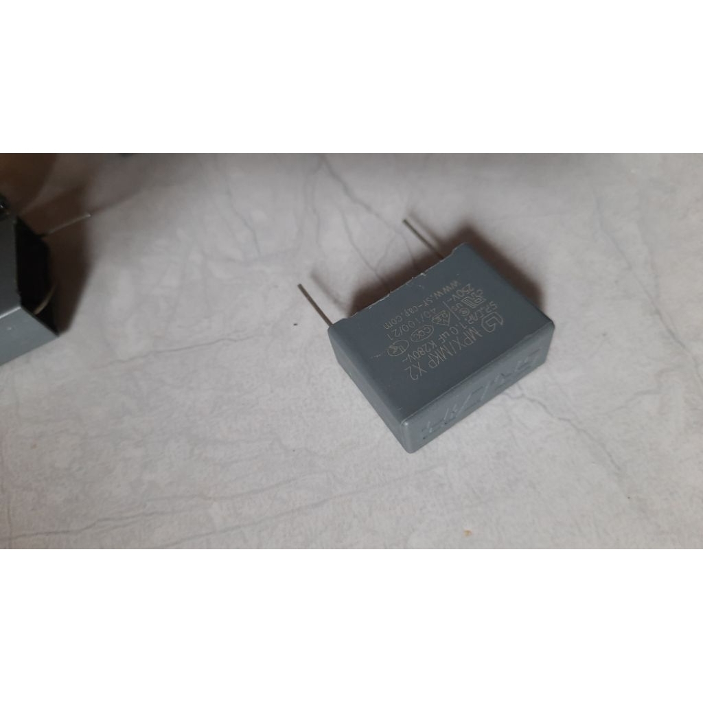 ตัวเก็บประจุ 1UF 280Vac IEC/UL 60384-14 _ แรงดันไฟฟ้าตัวเก็บประจุที่ไม่ใช่ขั้ว 280VAC