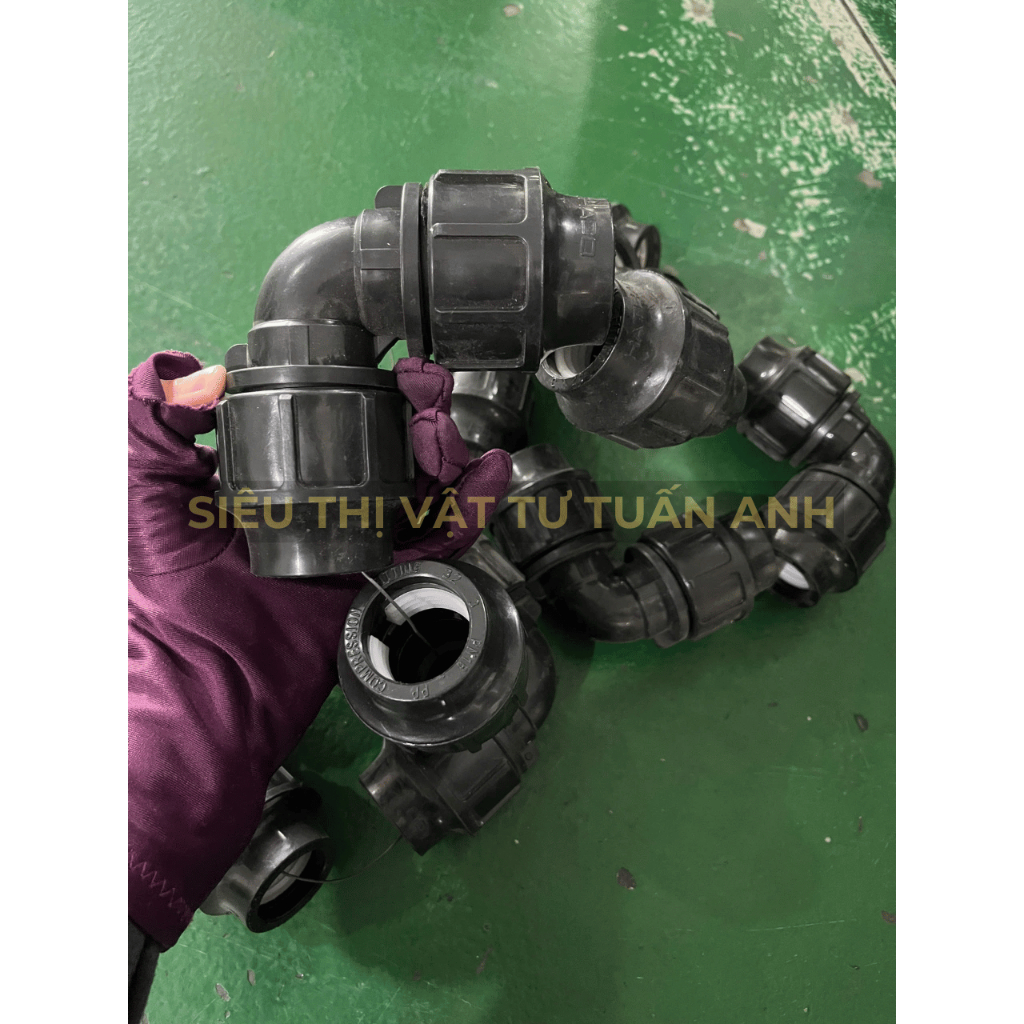 [90 DEGREE BLACK HDPE BUTTON ขนาดเล็ก] 90 DEGREE SQUARE CORNERED BLACK HDPE PN16 HATHACO 20 25 32 40