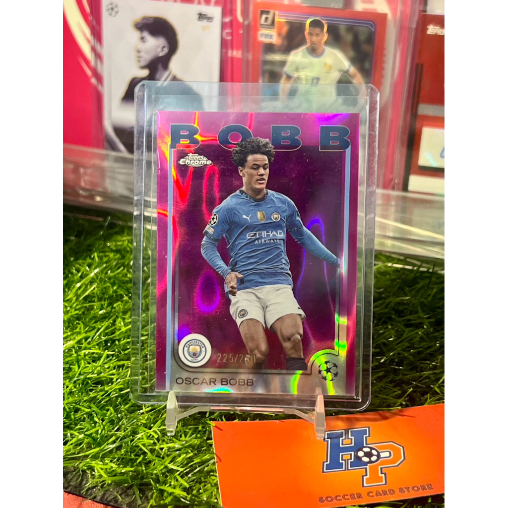 การ์ดฟุตบอล Oscar Bobb /250 Topps Chrome UCL 2024/25