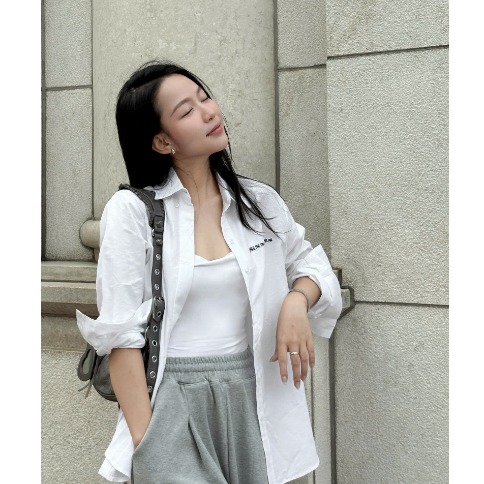 เสื้อเชิ้ตแขนยาวผ้าลินินปักลาย Shake me