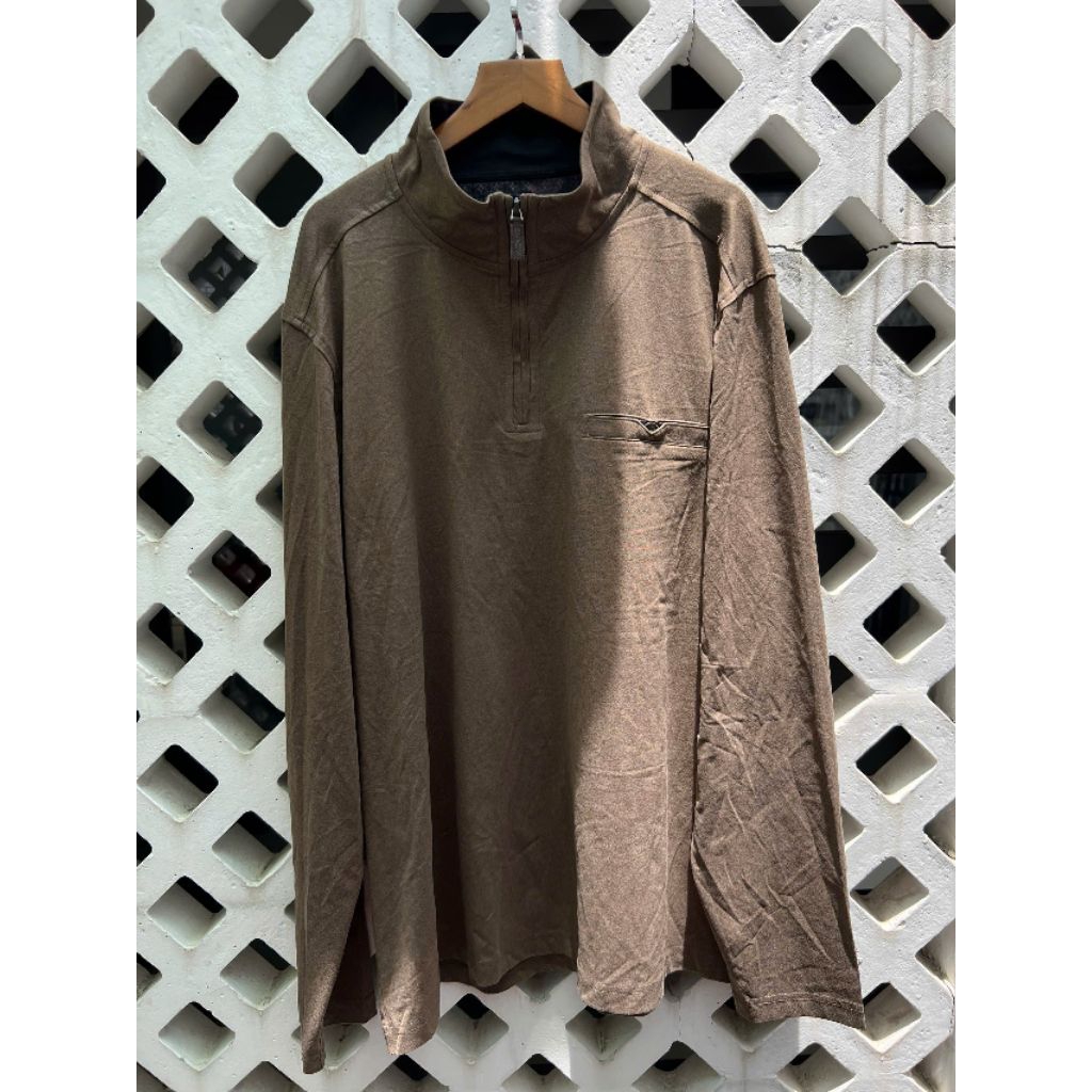 เสื้อสเวตเตอร์ AOW คุณภาพแท้ ไซส์ xl จาก 80kg ไม่เกิน 100kg