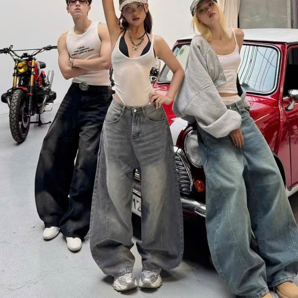 กางเกงยีนส์ทรงโค้งทรงหลวมสําหรับผู้ชายและผู้หญิงที่มีสไตล์บอมเบอร์บุคลิกภาพ QJeanboi1208_P7K5