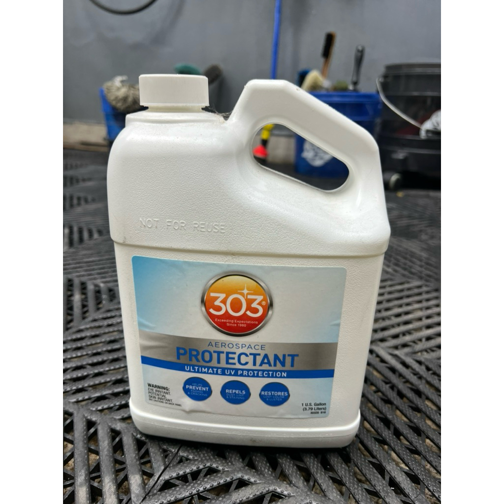 303 Aerospace Protectant Solution - ป้องกันรังสียูวีที่ออพติมาล ต่อต้านริ้วรอยจางลงและผิวแตก