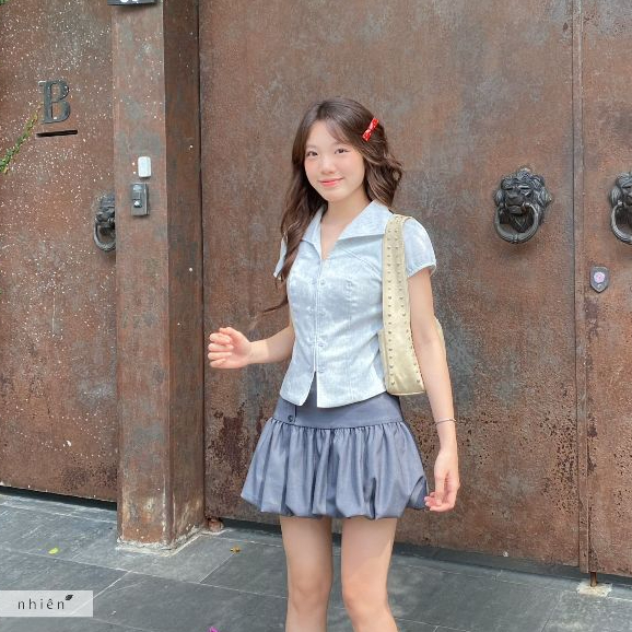 Ryuchi Top - เสื้อเบลาส์ผู้หญิง เสื้อคอวี ดีไซน์ปุ่มสมมาตร nhien.official BA491