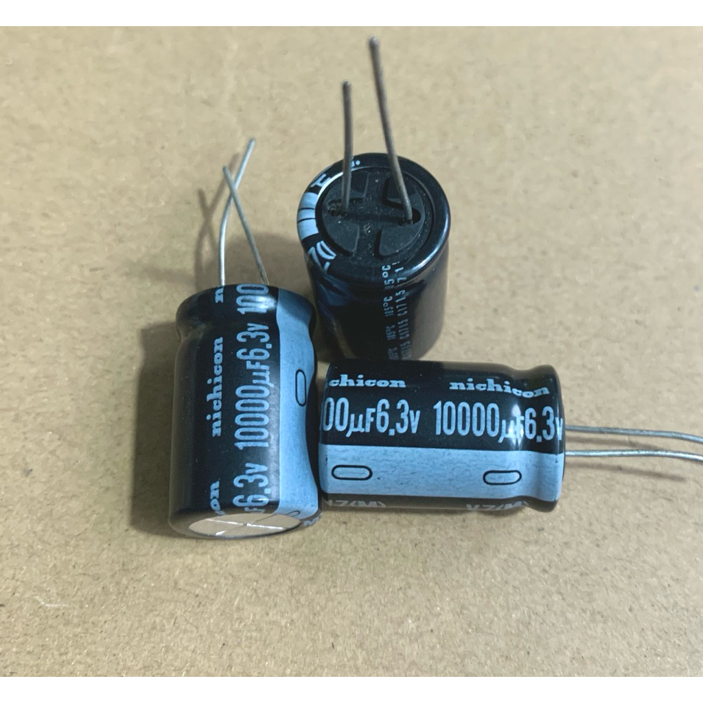 ตัวเก็บประจุ Nichicon 6.3v 10000uf ของแท้ (16*26)