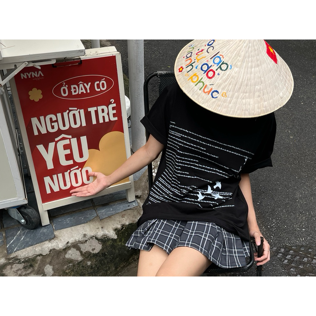 เสื้อยืด INDEPENDENCE VERSION . Patriotic สําหรับผู้ชายและผู้หญิงผ้าฝ้าย 100% reeve.official - เสื้อ