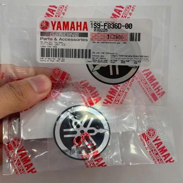 สติ๊กเกอร์โลโก้ Yamaha ของแท้ (40 มม.) 1S9F836D0000